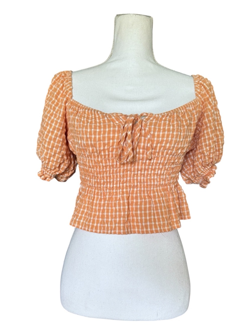Astr Peach Gingham Check Smocked Crop Top with Puff Sleeves - XS